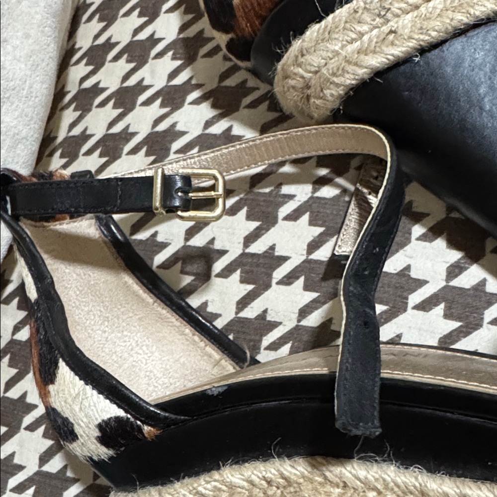 ANTONIO MELANI Black and Tan Espadrille Wedges - Picture 5 of 6